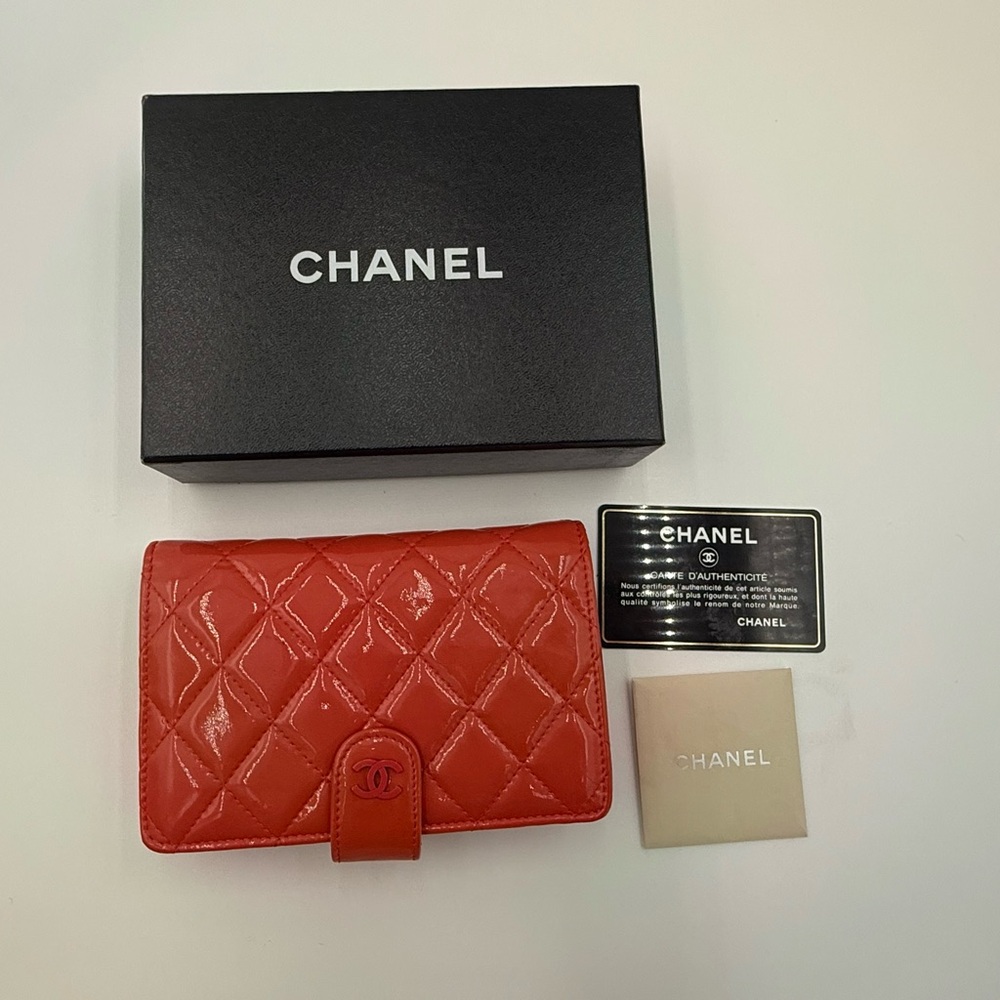 CHANEL Rose Vernis Quilted Lambskin Tri-Fold Wallet – With Box